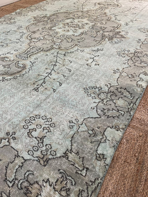 teal oriental vintage rug - 6’-4” x 10’-4”