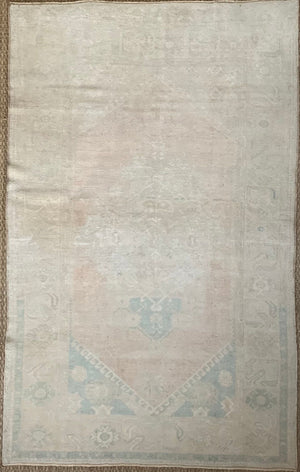 vintage anatolian rug - 4' 3" x 6' 8"