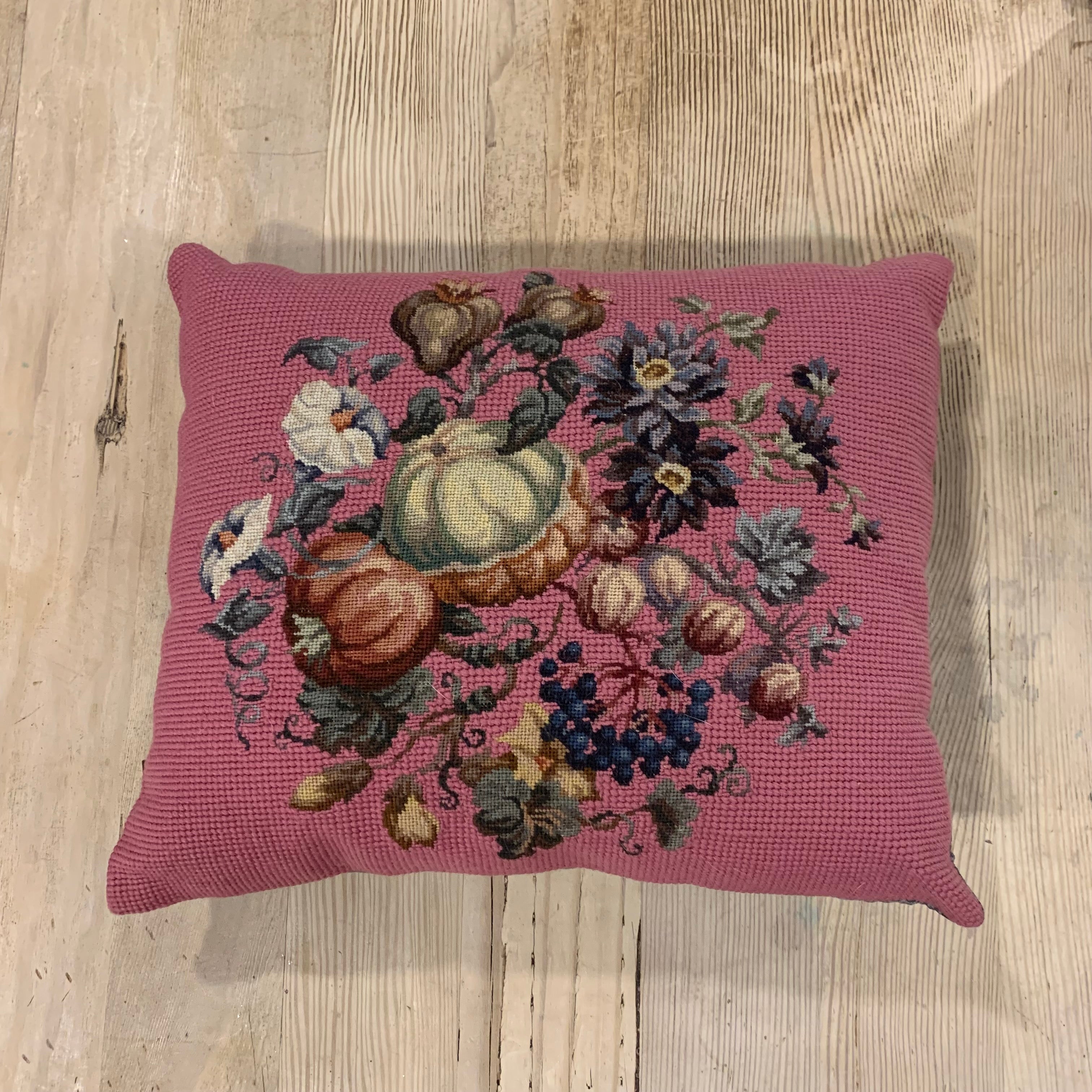 20 Vintage Beautiful Blooming Pink Rose & Buds French Needlepoint Throw  Pillow