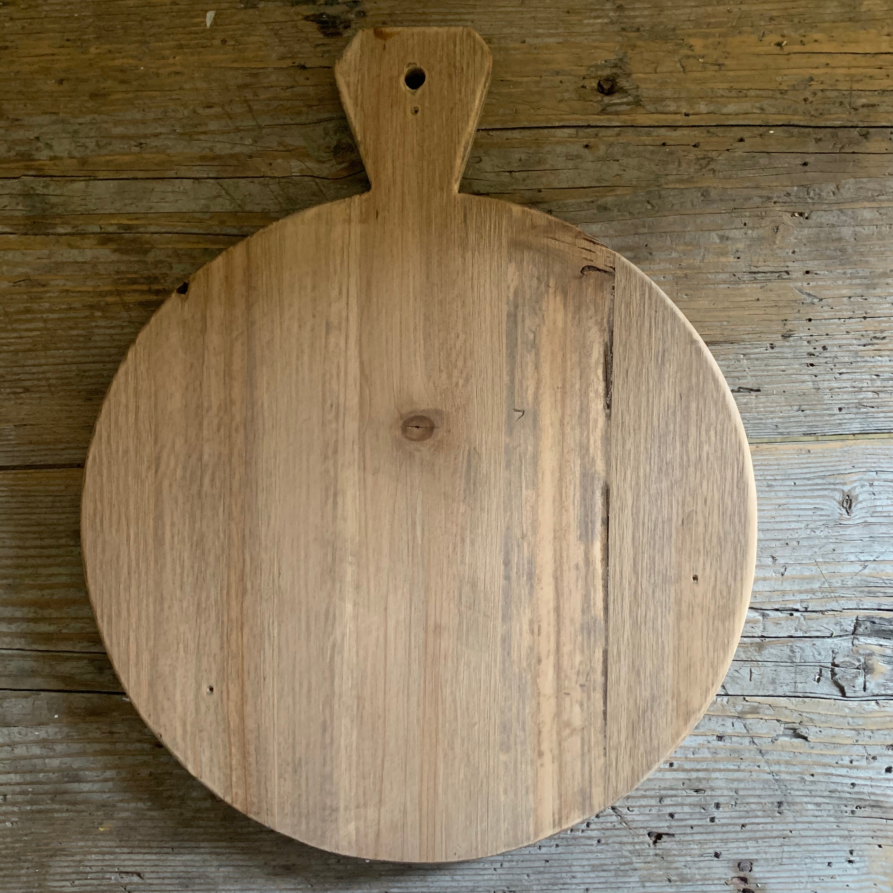 large round cutting board – Lauren Liess