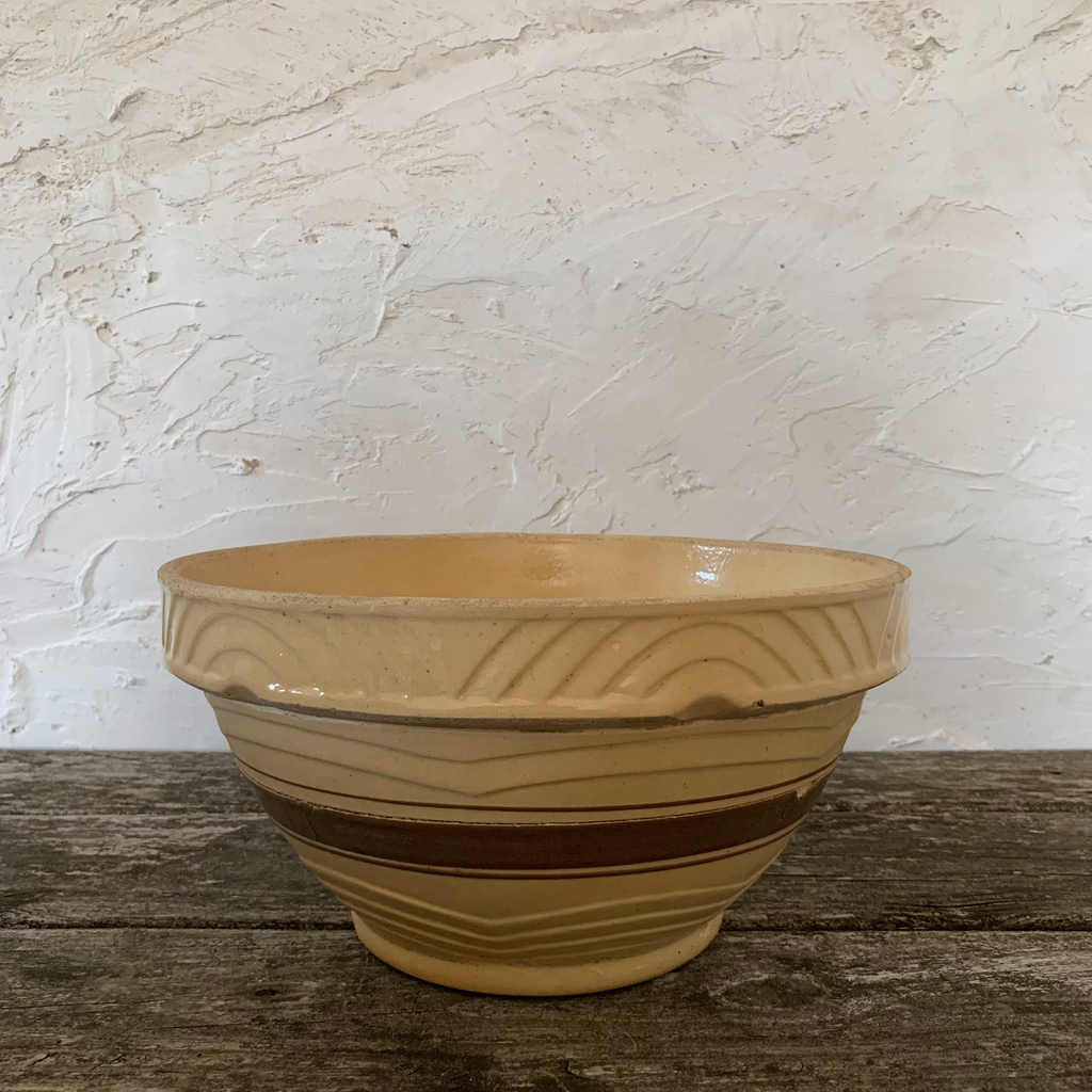 vintage yellow ware mixing bowl- large