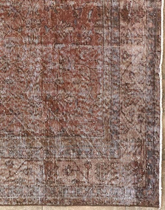 vintage turkish rug - 6'6" x 10"