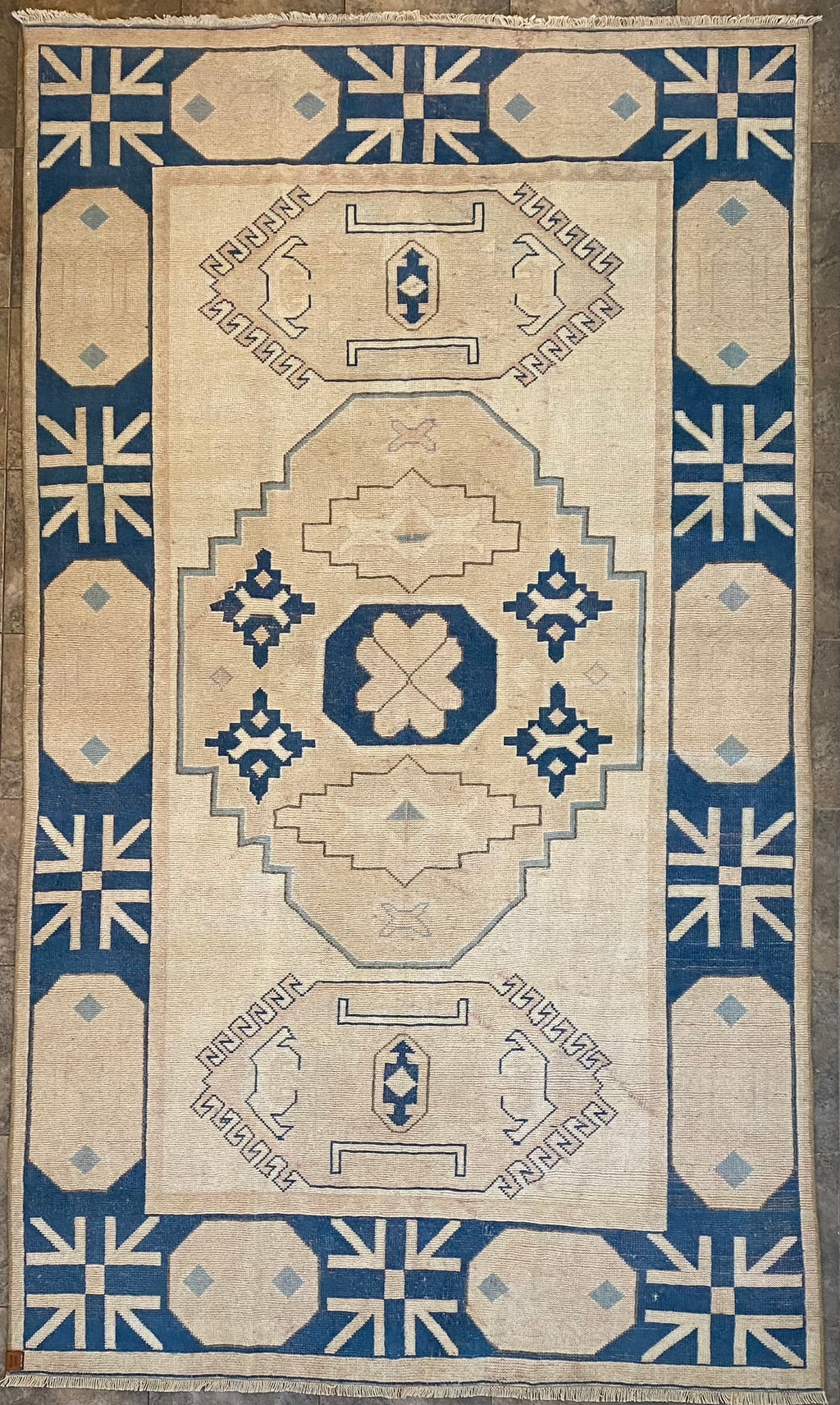 vintage turkish tribal rug - 5' 6" x 9' 6"