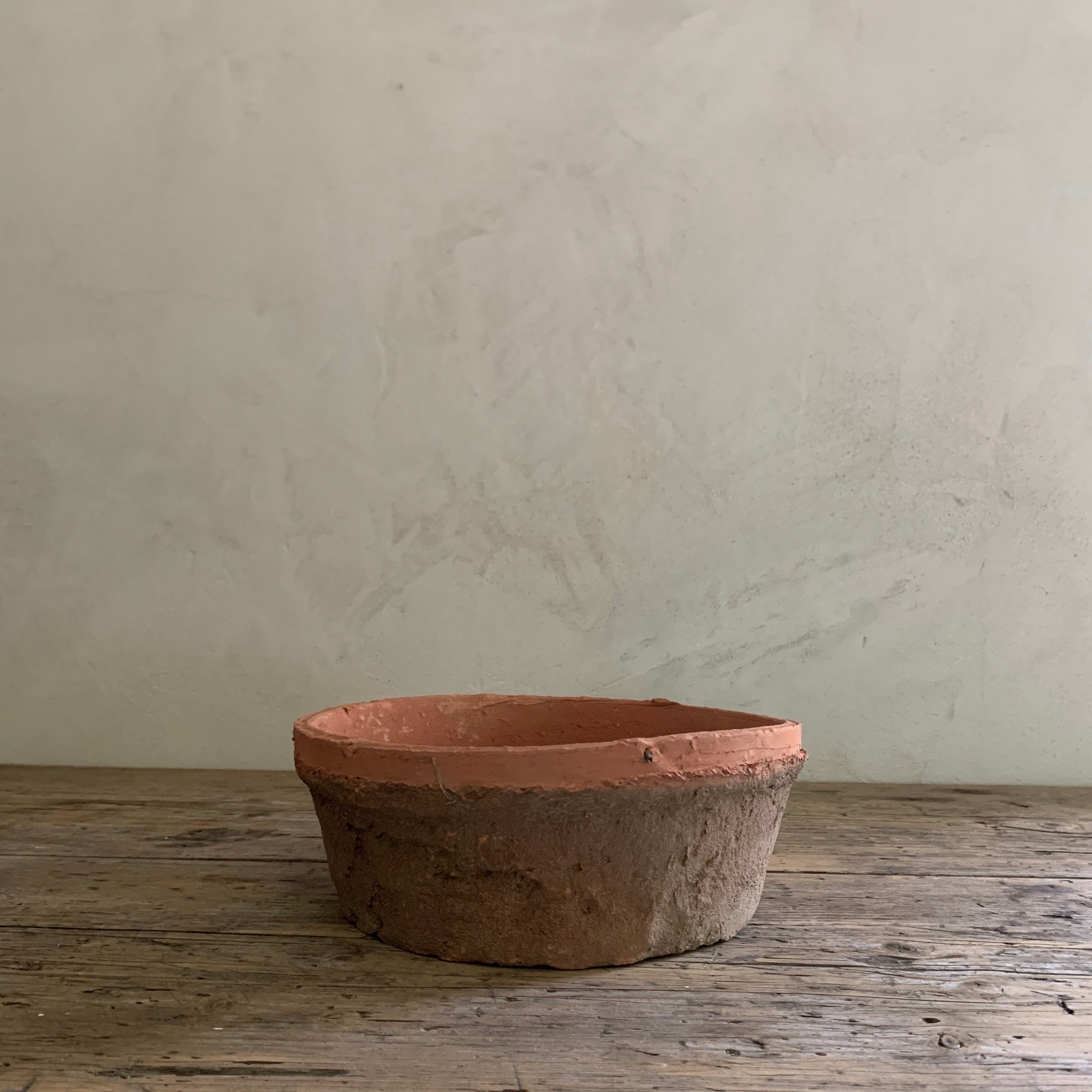 medium terra cotta planter