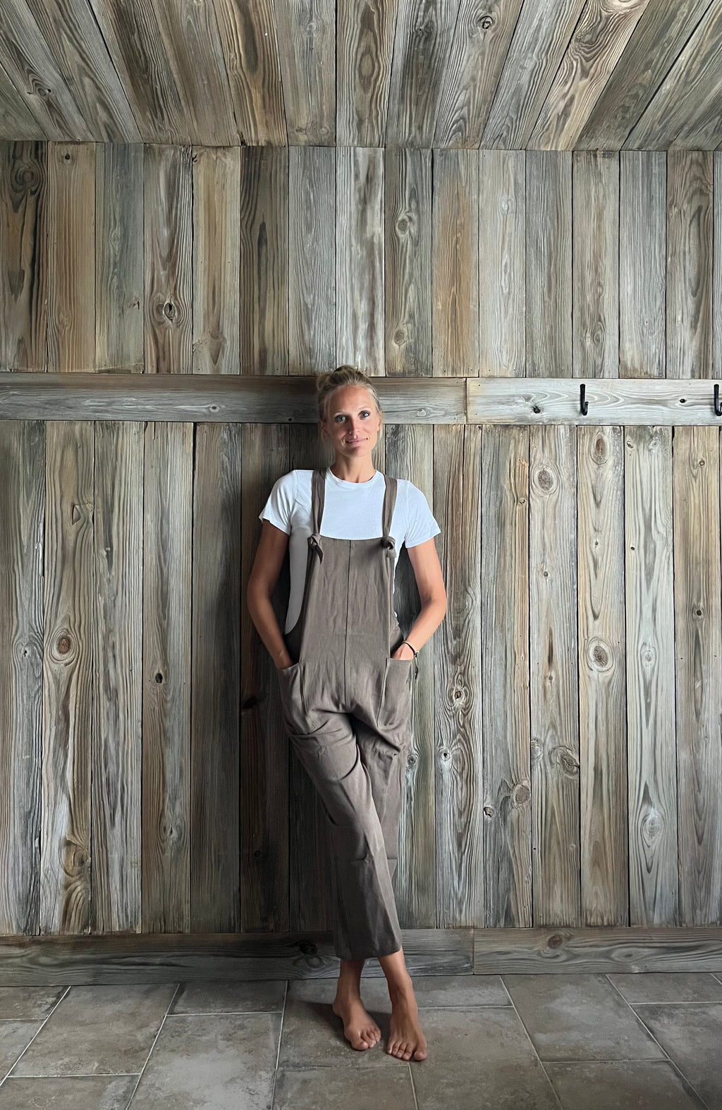 relaxed overalls in brown
