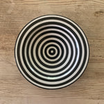 black and white dinnerware plates